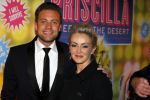 Amsterdam 11 november 2015
Premiere queen of the dessert met oa Jason Donovan Simon Greete Adam Bailey en Philip Childs in carre. Lone v Roosendaal met collega