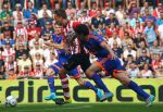 Eindhoven, 30 Augustus 2015
Kompetitie Seizoen 2015/2016
PSV-SC Feyenoord, eindstand 3-1
Luuk de Jong in duel met Eric Botteghin