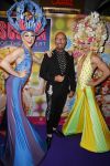 Amsterdam 11 november 2015
Premiere queen of the dessert met oa Jason Donovan Simon Greete Adam Bailey en Philip Childs in carre. Maik de Boer met Jerel Houtsnee