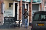 Amsterdam 21 oktober 2015
Manuel Broekman gaat met zijn vriendin Adriana Mosk met hun hond naar de dierenarts.