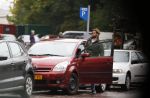Amsterdam 21 oktober 2015
Manuel Broekman gaat met zijn vriendin Adriana Mosk met hun hond naar de dierenarts.