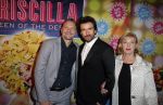 Amsterdam 11 november 2015
Premiere queen of the dessert met oa Jason Donovan Simon Greete Adam Bailey en Philip Childs in carre. Mari v d Ven met nieuwe vriend