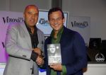 Amsterdam 16 oktober 2015 
Boekpresentatie John v d Heuvel bij de telegraaf. Najib Amhali ontvangt het eerste boek