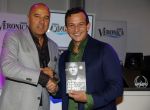 Amsterdam 16 oktober 2015 
Boekpresentatie John v d Heuvel bij de telegraaf. Najib Amhali ontvangt het eerste boek