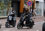 Amsterdam 13 september 2015
Olcay Gulsen met haar verloofde Frans op de pc hooftstraat op scooters