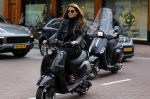 Amsterdam 13 september 2015
Olcay Gulsen met haar verloofde Frans op de pc hooftstraat op scooters