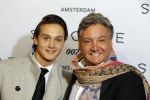 Amsterdam 28 oktober 2015
Premiere James Bond spectre in Tuschinski.
Rene Froger met zijn zoon