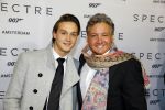 Amsterdam 28 oktober 2015
Premiere James Bond spectre in Tuschinski.
Rene Froger met zijn zoon