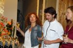 Amsterdam 16 oktober 2015
Katja Schuurman opent return to sender winkel op westergasfabriek terrein in Amsterdam. Haar vriend Freek v Noordwijk doet de catering.