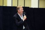 Amsterdam 19 oktober 2015 
Boekpresentatie Sacha de Boer en Jacob Jan Boerma in hotel Krasnapolsky. Man Rick Nieman praat het aan elkaar.