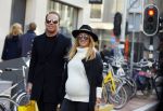 Amsterdam 30 oktober 2015
Robert Doornbos met zijn zwangere vriendin Chantal Bles
