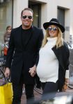 Amsterdam 30 oktober 2015
Robert Doornbos met zijn zwangere vriendin Chantal Bles