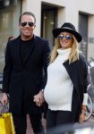 Amsterdam 30 oktober 2015
Robert Doornbos met zijn zwangere vriendin Chantal Bles