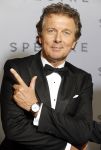 Amsterdam 28 oktober 2015
Premiere James Bond spectre in Tuschinski. Robert met schoonzoon Robert