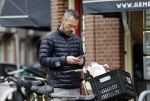Amsterdam 20 oktober 2015 
Rolf Snoeren op de fiets in Amsterdam.