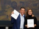 Amsterdam 19 oktober 2015 
Boekpresentatie Sacha de Boer en Jacob Jan Boerma in hotel Krasnapolsky. Man Rick Nieman praat het aan elkaar.