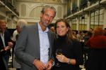 Amsterdam 19 oktober 2015 
Boekpresentatie Sacha de Boer en Jacob Jan Boerma in hotel Krasnapolsky. Man Rick Nieman praat het aan elkaar. Sacha met broer