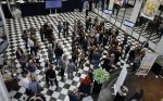 Amsterdam 19 oktober 2015 
Boekpresentatie Sacha de Boer en Jacob Jan Boerma in hotel Krasnapolsky. Man Rick Nieman praat het aan elkaar.