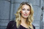 Amsterdam 2 november 2015
Presentatie boek Extase geschreven door Heleen v Royen Georgina Verbaan Daphne Deckers Susan Smit Patricia Snel Sophie v d Stap Chantal v Gastel Myrthe v d Meer Milou v d Will en Halina Reijn. De presenatie was bij Duchess.