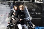 Amsterdam 2 november 2015
Tygo Gernandt met zijn nieuwe vriendin Annewil Hokken op de scooter
