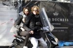 Amsterdam 2 november 2015
Tygo Gernandt met zijn nieuwe vriendin Annewil Hokken op de scooter