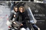 Amsterdam 2 november 2015
Tygo Gernandt met zijn nieuwe vriendin Annewil Hokken op de scooter