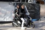 Amsterdam 2 november 2015
Tygo Gernandt met zijn nieuwe vriendin Annewil Hokken op de scooter