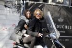 Amsterdam 2 november 2015
Tygo Gernandt met zijn nieuwe vriendin Annewil Hokken op de scooter
