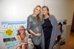 Amsterdam 18 oktober 2015
Vivian Reijs organiseert een dag in het movenpick hotel over voeding etc. Viv met moeder Meddy Clous