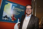 Amsterdam 14 november 2016
Winston Gerschtanowitz presenteerde de nieuwe sinterklaasboeken van Jumbo gemaakt door Katja  en Wim Schuurman Albert Verlinde en Wesley Sneijder die helaas niet aanwezig kon zijn in de Bibliotheek van Amsterdam. Katja had dochter Sammie mee genomen.