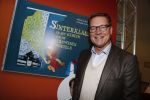 Amsterdam 14 november 2016
Winston Gerschtanowitz presenteerde de nieuwe sinterklaasboeken van Jumbo gemaakt door Katja  en Wim Schuurman Albert Verlinde en Wesley Sneijder die helaas niet aanwezig kon zijn in de Bibliotheek van Amsterdam. Katja had dochter Sammie mee genomen.