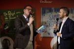 Amsterdam 14 november 2016
Winston Gerschtanowitz presenteerde de nieuwe sinterklaasboeken van Jumbo gemaakt door Katja  en Wim Schuurman Albert Verlinde en Wesley Sneijder die helaas niet aanwezig kon zijn in de Bibliotheek van Amsterdam. Katja had dochter Sammie mee genomen.