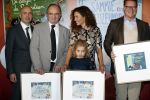 Amsterdam 14 november 2016
Winston Gerschtanowitz presenteerde de nieuwe sinterklaasboeken van Jumbo gemaakt door Katja  en Wim Schuurman Albert Verlinde en Wesley Sneijder die helaas niet aanwezig kon zijn in de Bibliotheek van Amsterdam. Katja had dochter Sammie mee genomen.