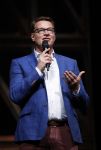 Schiedam 26 oktober 2016
Presentatie cast Ciske de Rat met oa Danny de Munk Bas Keijzer Ad Knippels Brigiite Nijman Ellen evers Sophie Veldhuizen en Boris v d Ham in schouwburg Schiedam. Albert Verlinde is er names stage entertainment.