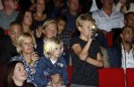 Rotterdam 16 oktober 2016
Premiere Jandino Asporaat met van je familie moet je het hebben in het oude Luxor. Anouk Smulders met kinderen Max en Bo