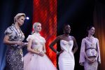 Amsterdam 25 oktober 2016
Finale Hollands Next topmodel gepresenteerd door Anouk Smulders met de finalisten Akke Marije Colette Emma en Noor. Juryleden Fred v Leer Anna Nooshin en Alek Bruessing.
