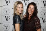 Amsterdam 11 oktober 2016
15 jaar TOV sieraden. Anouk v Kooijk met een vriendin Daphne