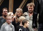 Schiedam 26 oktober 2016
Presentatie cast Ciske de Rat met oa Danny de Munk Bas Keijzer Ad Knippels Brigiite Nijman Ellen evers Sophie Veldhuizen en Boris v d Ham in schouwburg Schiedam. Albert Verlinde is er names stage entertainment.