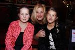 Amsterdam 25 oktober 2016
Finale Hollands Next topmodel gepresenteerd door Anouk Smulders met de finalisten Akke Marije Colette Emma en Noor. Juryleden Fred v Leer Anna Nooshin en Alek Bruessing. carola Brolman met dochter en vriendin