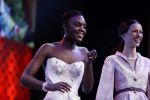 Amsterdam 25 oktober 2016
Finale Hollands Next topmodel gepresenteerd door Anouk Smulders met de finalisten Akke Marije Colette Emma en Noor. Juryleden Fred v Leer Anna Nooshin en Alek Bruessing.