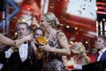 Amsterdam 13 oktober 2016
Televizierring 2016 in de heineken music Hall. Winnares Floortje Dessing met haar ouders