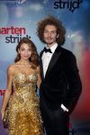 Amsterdam 24 oktober 2016
Premiere Hartenstrijd in Tuschinski. Georgina Verbaan met vriend Bram v Leeuwen