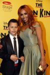 Scheveningen 30 oktober 2016
Premiere the lion king in het circustheater. Glennis Grace met zoontje Tony