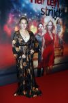 Amsterdam 24 oktober 2016
Premiere Hartenstrijd in Tuschinski. Hadewych Minis en haar moeder