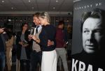 Lienden, 25 Oktober 2016
Boekuitreiking Hans Kraay Jr.
Hans Kraay Jr. Sofie Kraay