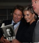 Lienden, 25 Oktober 2016
Boekuitreiking Hans Kraay Jr.
Hans Kraay Jr. Sofie Kraay Vincent de Vries