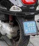 Amsterdam 8 oktober 2016
Holly Brood met vriend Soy Kroon op vespa scooter