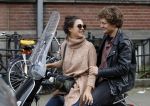 Amsterdam 8 oktober 2016
Holly Brood met vriend Soy Kroon op vespa scooter