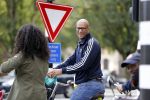 Amsterdam 8 oktober 2016 
Jimmy Geduld met zijn dochter op de fiets