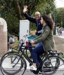 Amsterdam 8 oktober 2016 
Jimmy Geduld met zijn dochter op de fiets